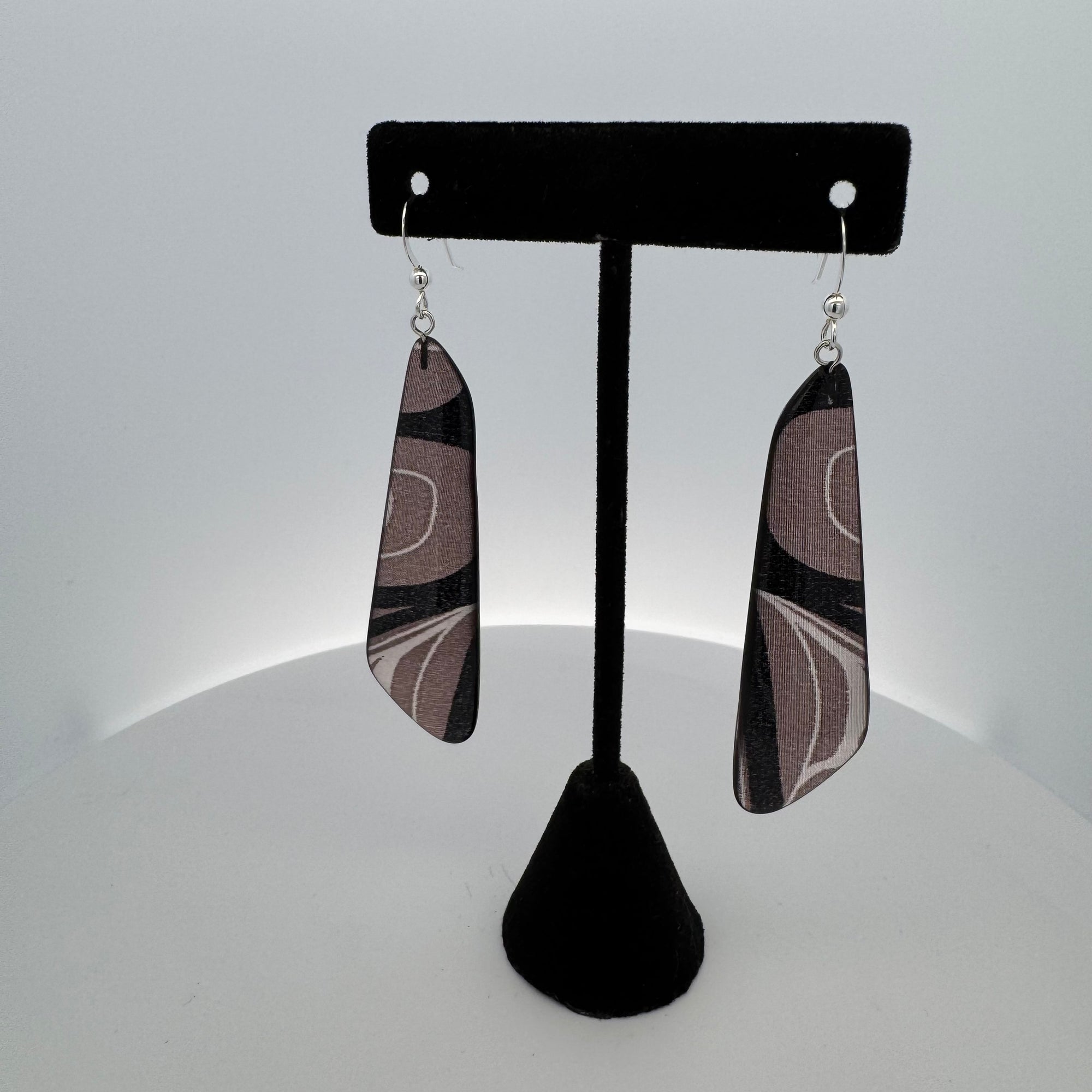 Corrine Hunt Silk Inspiration Earrings Onyx