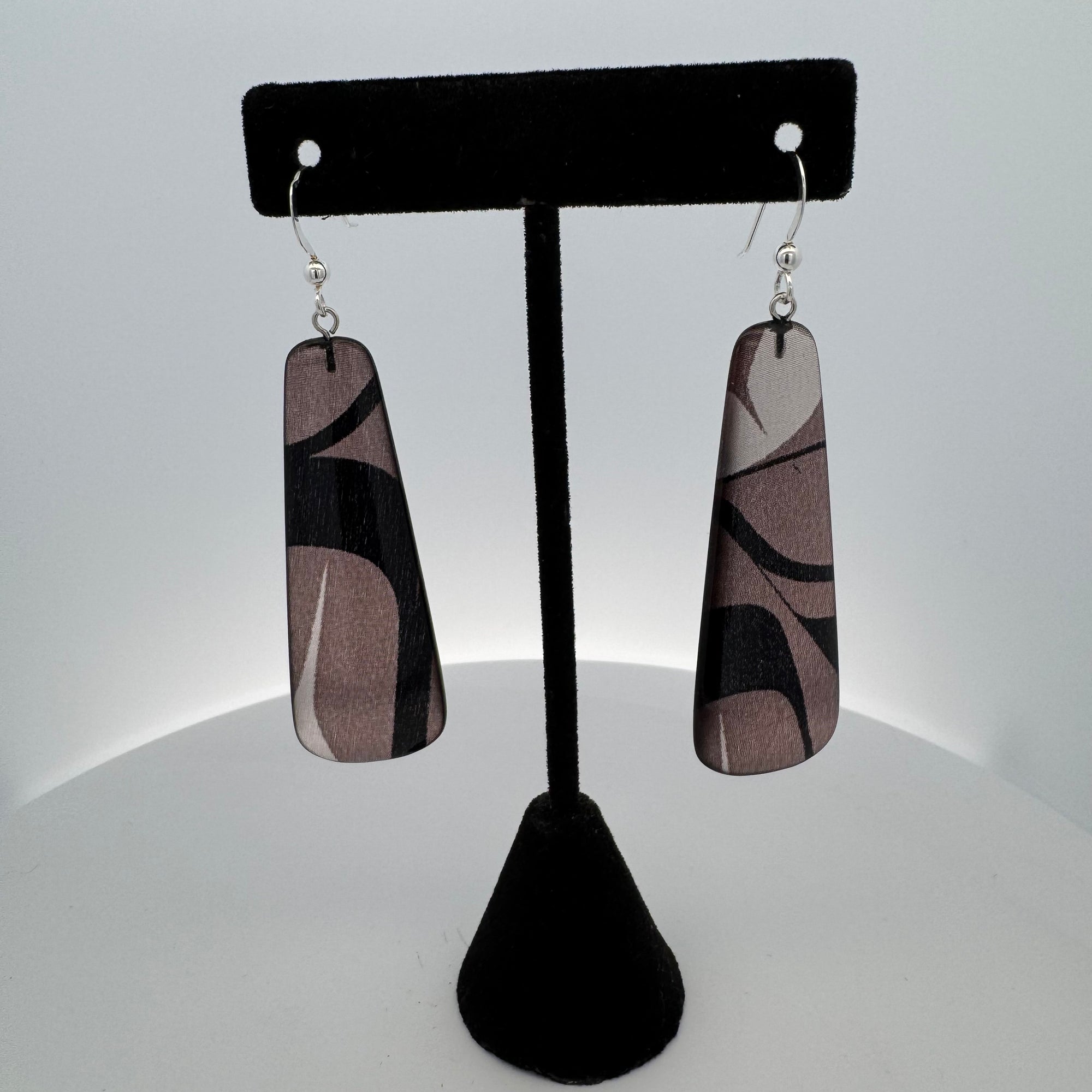 Corrine Hunt Silk Inspiration Earrings Onyx