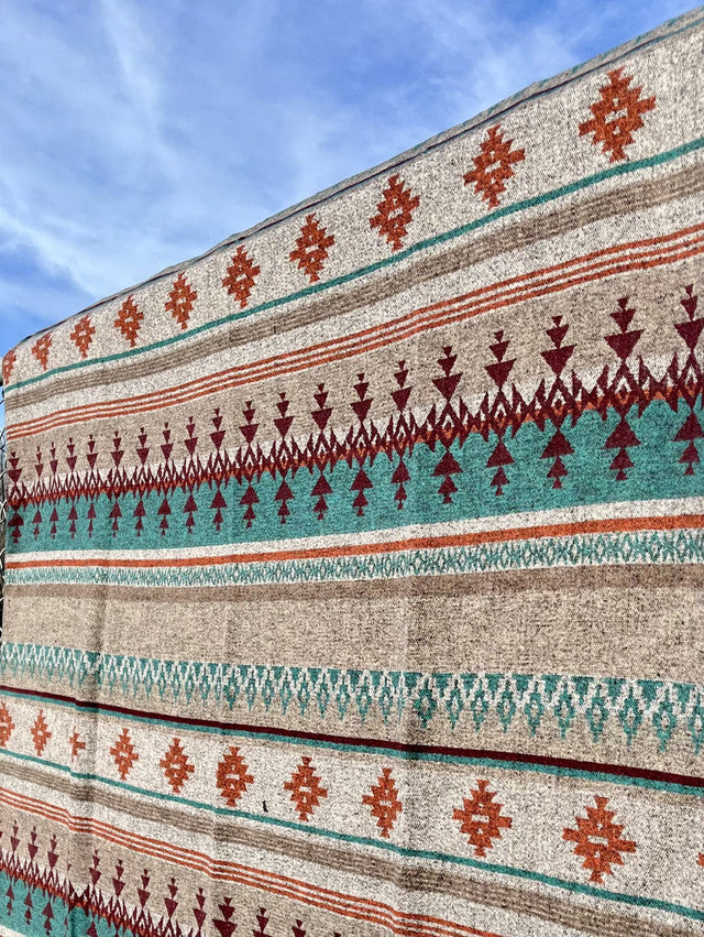 Buffalo Cross Throw Blankets - Western Varieties Wholesale In - Throw Blanket - House of Himwitsa Art Gallery